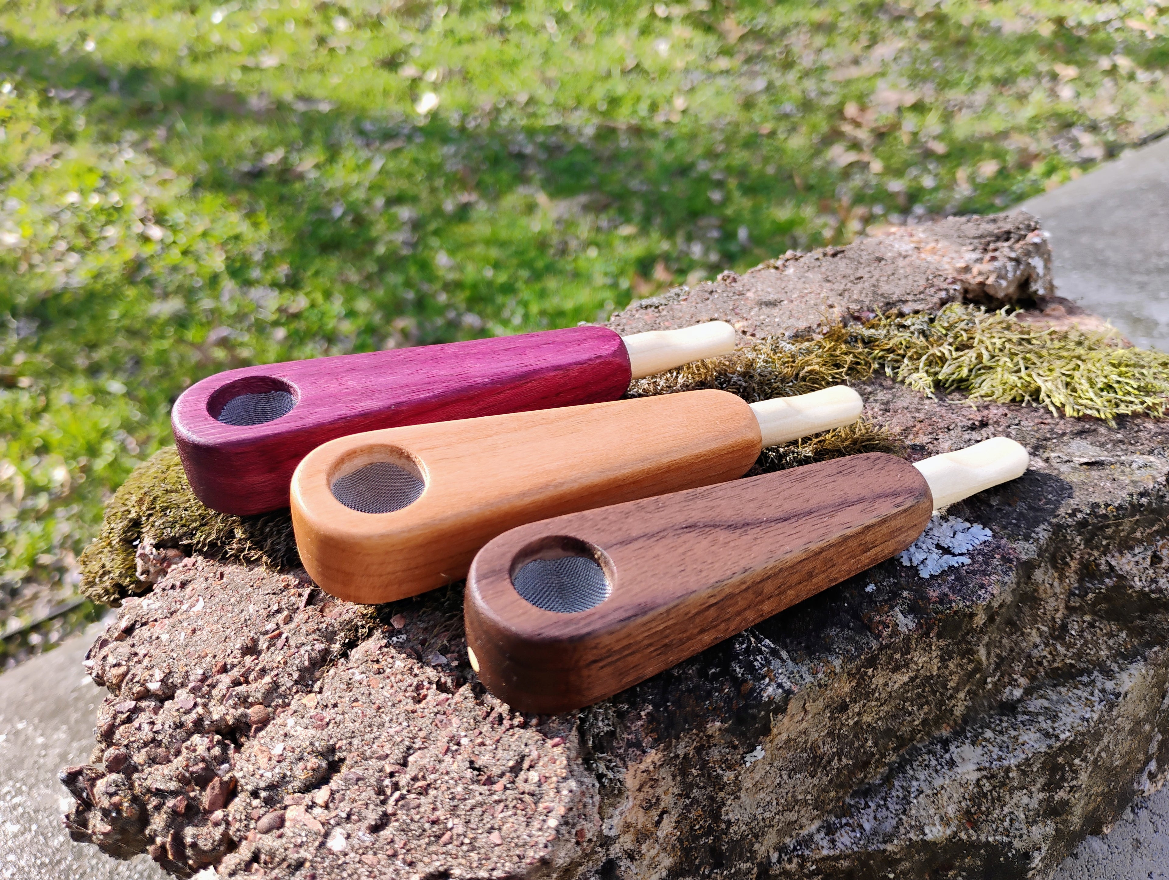 2 IN 1 Cone Pipe With 2 Hand Carved Wooden Cone Holder Lip Tips and 5 Screens