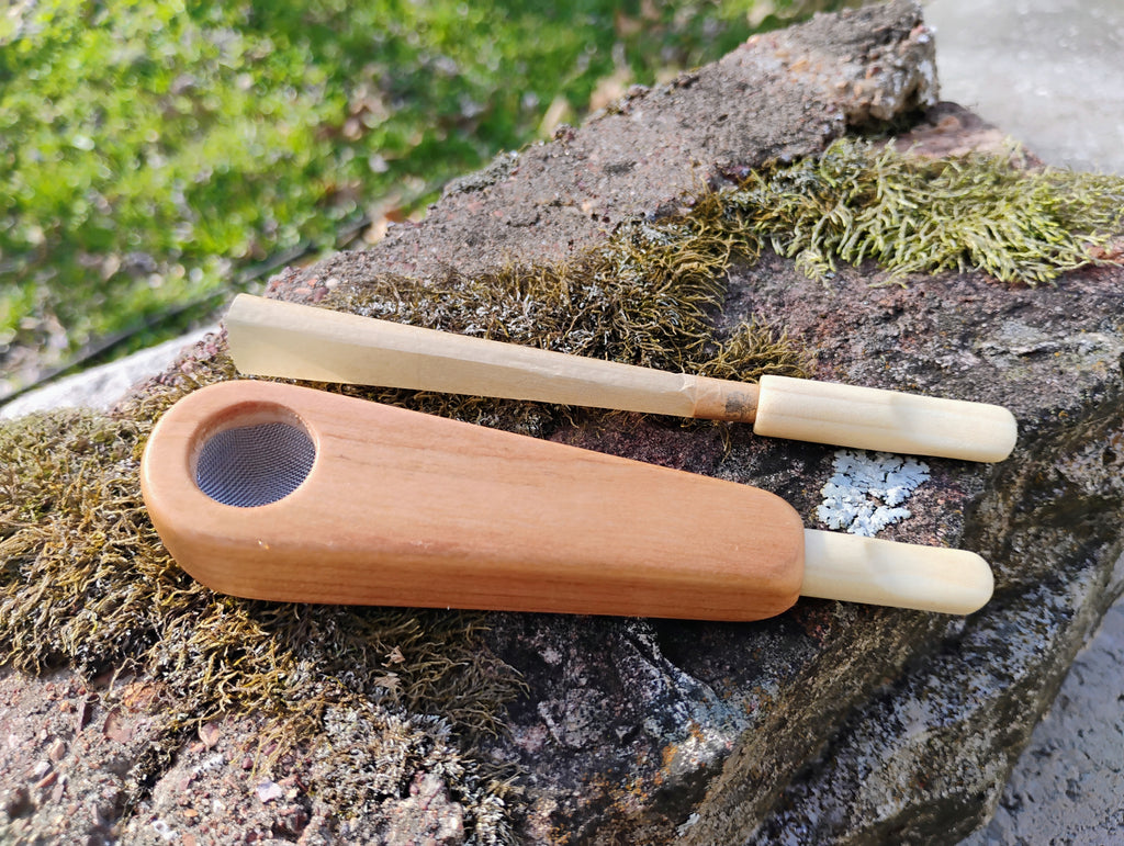 2 IN 1 Cone Pipe With 2 Hand Carved Wooden Cone Holder Lip Tips and 5 Screens