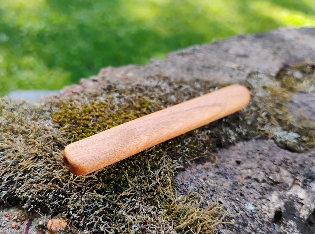 3 inch One Hitter with Hand Carved Lip Tip Hardwood Smoking Pipe