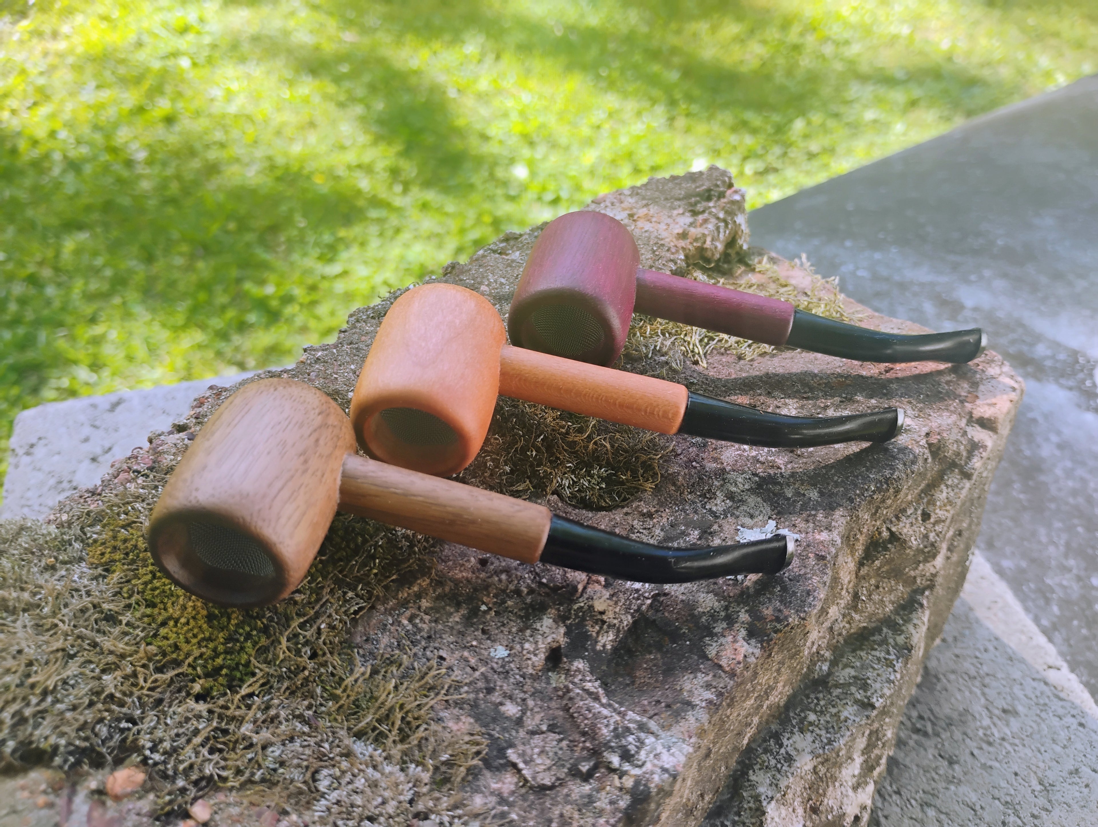 4 inch Screen Smoking Pipe with Plastic Mouthpiece