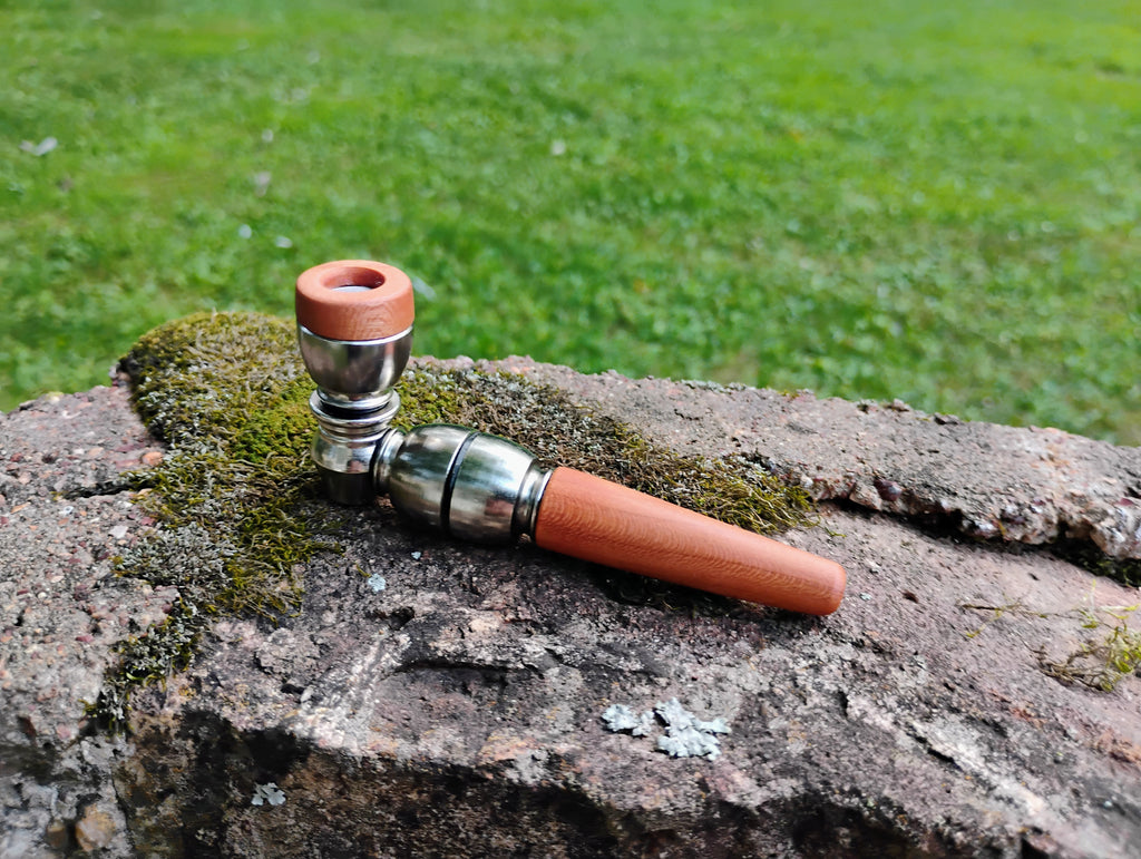 2.5 to 4.5 inch Metal/Wood Hybrid Chamber Pipe with Lid