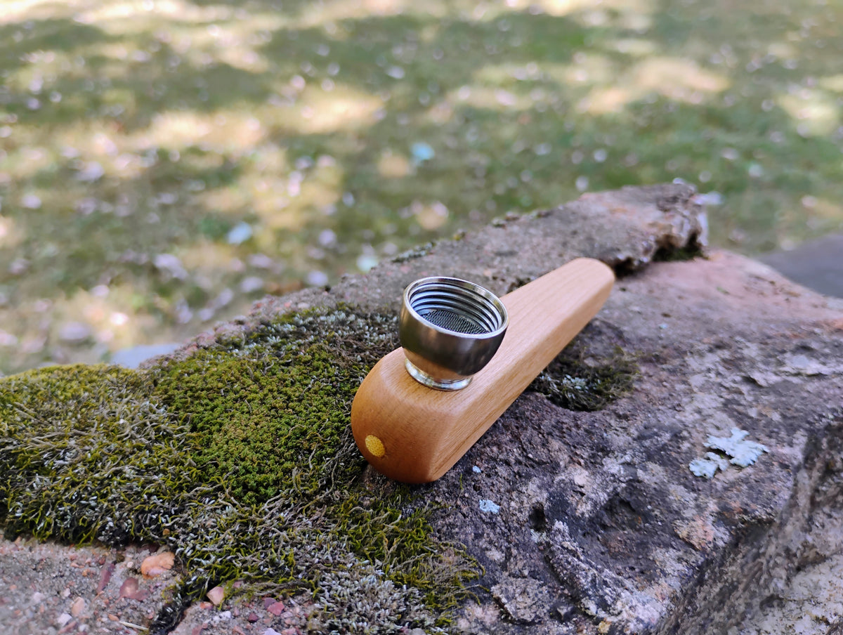 Metal/Wood Hybrid Pyramid Pipe with Metal Bowl