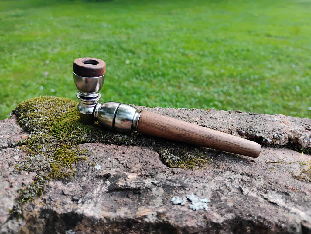 2.5 to 4.5 inch Metal/Wood Hybrid Chamber Pipe with Lid