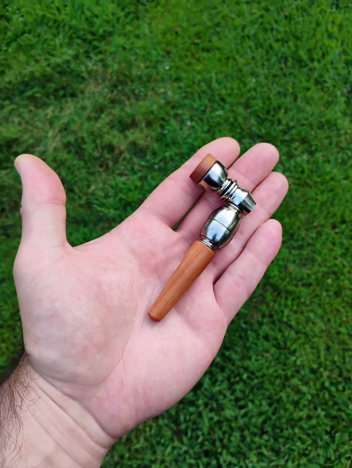 2.5 to 4.5 inch Metal/Wood Hybrid Chamber Pipe with Lid